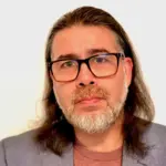 Navigating the Algorithmic Frontier: How Journalists Can Cut Through the Hype, Fear, and Existential Dread of the AI Era