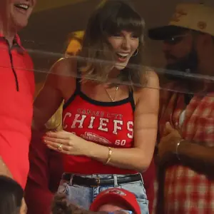 The Evolution of Gridiron Glamour: How Taylor Swift and Travis Kelce Redefined Celebrity Culture, NFL Fandom, and Modern Romance